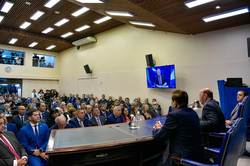 Gildo Insfrán en la Legislatura Provincial (1)